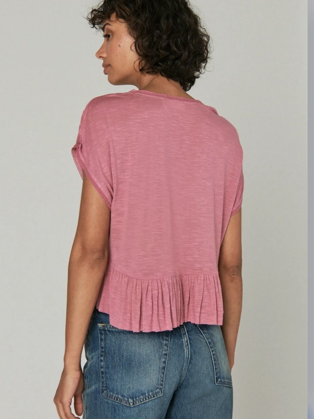 NWT Lucky Brand Casual Ruffle Button Front V Neck Top Dusty Rose Crop Shirt - Picture 2 of 7